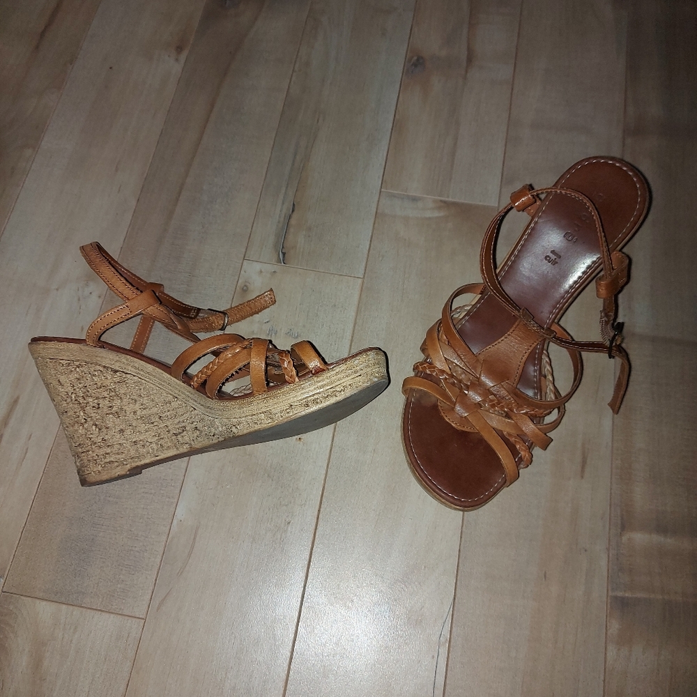 BROWN SUMMER SANDALS